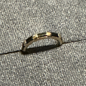 Onyx Segmented Yellow Gold 18g 5/16 Clicker Ring (Sun Piercer)