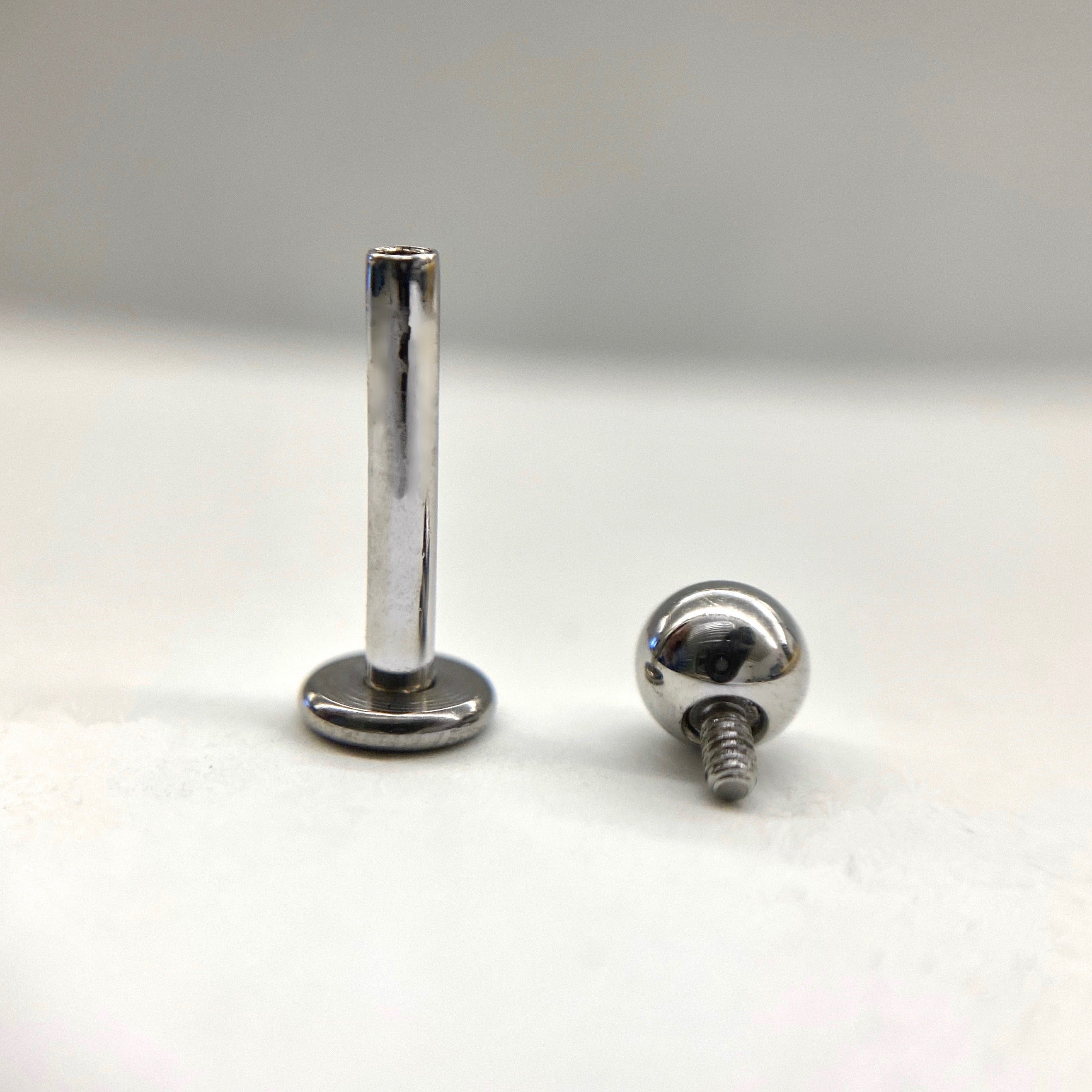 Threaded Labret Stud (LeRoi)